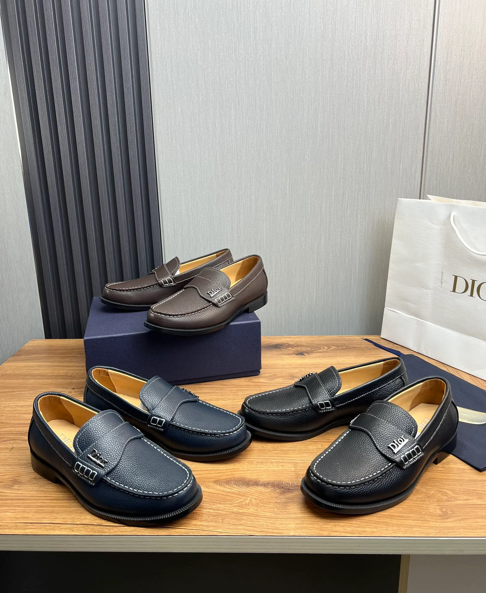 Men's men's shoes💰560💰 Dior men's business casual leather shoes👞all use imported original brand leather, just to create a more comfortable wearing experience, upper: original cowhide➕imported sheepskin lining, original non-slip and wear-resistant rubber outsole✔️36-45 (38.45 non-returnable)